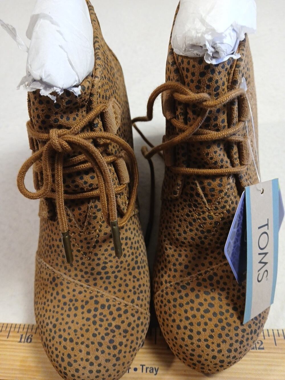 Toms Shoes Kala Tan Mini Cheetah 6.5 New Ortholite Suede